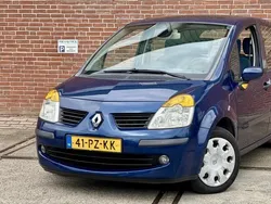 Blauw, metallic lak Gebruikt 2005 Renault Modus Luxe MPV | € 1.450 (Goede deal)