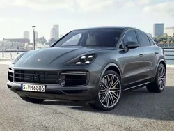 Grijs, metallic lak Gebruikt 2023 Porsche Cayenne Turbo S SUV | € 164.900 (Iets duurder)