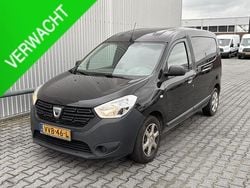 Zwart Gebruikt 2020 Dacia Dokker Essentiel Van | € 5.750 (Goede deal)