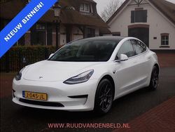 Wit Gebruikt 2020 Tesla Model 3 Standard Range Plus Sedan | € 17.450 (Eerlijke prijs)