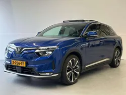 Blauw, metallic lak Gebruikt 2024 VinFast VF 8 Plus SUV | € 42.390