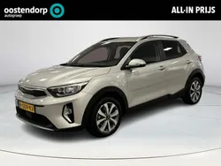 Grijs Gebruikt 2022 Kia Stonic SUV | € 22.945 (Eerlijke prijs)