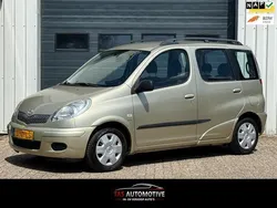 Beige Gebruikt 2004 Toyota Yaris Verso Sol MPV | € 3.650 (Eerlijke prijs)