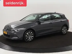 Grijs Gebruikt 2022 VW Golf VIII Style Hatchback | € 20.900 (Super prijs)