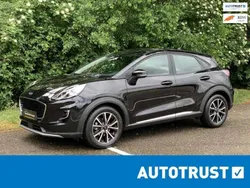 Zwart, metallic lak Gebruikt 2021 Ford Puma Titanium SUV | € 21.450 (Super prijs)