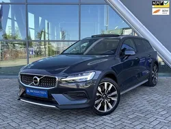 Grijs Gebruikt 2020 Volvo V60 CC Pro Stationwagen | € 34.750 (Eerlijke prijs)