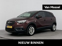 Rood, metallic lak Gebruikt 2018 Opel Crossland X Innovation SUV | € 13.240 (Eerlijke prijs)