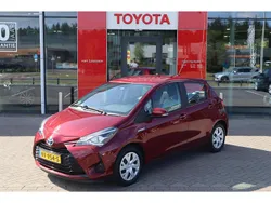 Rood Gebruikt 2017 Toyota Yaris Hatchback | € 13.890 (Goede deal)