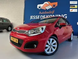Rood Gebruikt 2014 Kia Rio 2 Hatchback | € 6.750 (Eerlijke prijs)