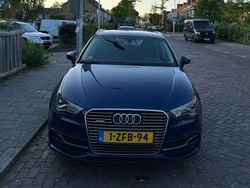 Blauw Gebruikt 2015 Audi A3 Hatchback | € 12.500 (Goede deal)