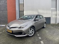 Bruin Gebruikt 2016 Toyota Auris Hybrid Hatchback | € 15.599 (Eerlijke prijs)