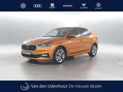 Oranje Gebruikt 2023 Skoda Fabia Business Line Hatchback | € 19.950 (Eerlijke prijs)