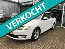 Wit Gebruikt 2014 Skoda Octavia GreenLine Stationwagen | € 9.995 (Eerlijke prijs)
