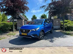 Blauw Gebruikt 2019 MG ZS Luxury Sedan | € 14.245 (Eerlijke prijs)