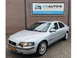 Grijs Gebruikt 2002 Volvo S60 Sedan | € 1.999 (Goede deal)