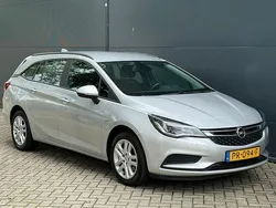 Grijs Gebruikt 2017 Opel Astra Edition Stationwagen | € 6.245 (Eerlijke prijs)