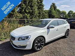 Wit Gebruikt 2014 Volvo V60 Summum Stationwagen | € 6.450