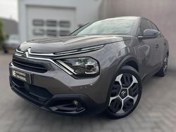 Grijs Gebruikt 2021 Citroën C4 Feel SUV | € 17.750 (Eerlijke prijs)