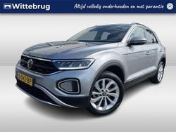 Grijs Gebruikt 2023 VW T-Roc Life SUV | € 22.450 (Goede deal)