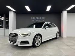 Wit Gebruikt 2020 Audi A3 Sportback Comfort Hatchback | € 33.750