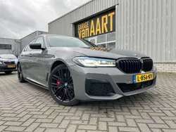 Grijs Gebruikt 2021 BMW 545e M Sport Sedan | € 52.950 (Iets duurder)