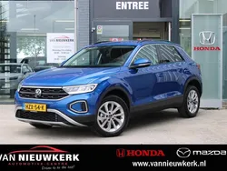 Blauw Gebruikt 2025 VW T-Roc Edition SUV | € 36.400 (Eerlijke prijs)
