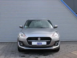 Zilver, metallic lak Gebruikt 2021 Suzuki Swift Hatchback | € 14.945 (Eerlijke prijs)