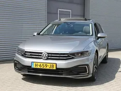 Grijs Gebruikt 2020 VW Passat Business Stationwagen | € 20.999 (Eerlijke prijs)