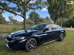 Zwart Gebruikt 2021 BMW 545 Executive Sedan | € 44.950 (Goede deal)
