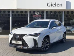 Wit, metallic lak Gebruikt 2023 Lexus UX 250h Sport Line SUV | € 41.900 (Eerlijke prijs)