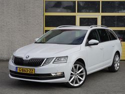 Wit Gebruikt 2020 Skoda Octavia Business Line Stationwagen | € 14.950 (Super prijs)