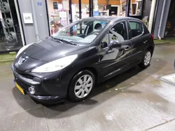 Zwart Gebruikt 2009 Peugeot 207 Hatchback | € 3.345 (Duur)