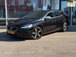 Zwart Gebruikt 2017 Volvo V40 Business Edition Stationwagen | € 17.950 (Eerlijke prijs)