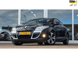 Zwart Gebruikt 2011 Renault Mégane Coupé Bose Edition Coupé | € 5.894 (Eerlijke prijs)