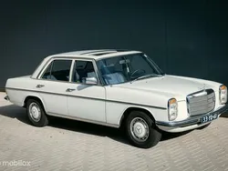 Wit Gebruikt 1975 Mercedes 230 Sedan | € 25.950
