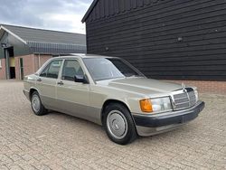 Grijs Gebruikt 1990 Mercedes 190 Sedan | € 19.900