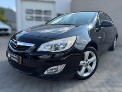 Zwart Gebruikt 2012 Opel Astra Edition Hatchback | € 4.950 (Eerlijke prijs)