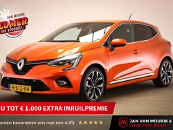 Oranje Gebruikt 2020 Renault Clio V Intens Hatchback | € 17.195 (Eerlijke prijs)