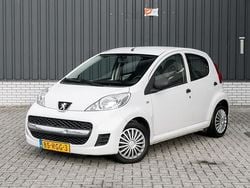 Wit Gebruikt 2011 Peugeot 107 Hatchback | € 2.250 (Eerlijke prijs)