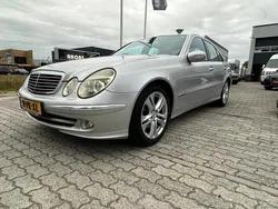 Grijs Gebruikt 2004 Mercedes E220 Avantgarde Sedan | € 3.950 (Eerlijke prijs)