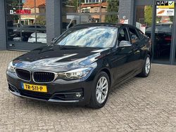 Zwart Gebruikt 2018 BMW 320 Executive Hatchback | € 14.499 (Goede deal)