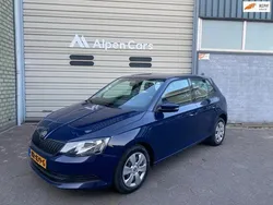Blauw Gebruikt 2015 Skoda Fabia Active Hatchback | € 5.950 (Eerlijke prijs)