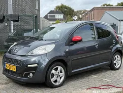 Grijs Gebruikt 2012 Peugeot 107 Sportium Hatchback | € 3.450 (Eerlijke prijs)