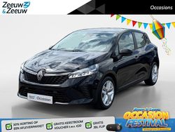 Noir etoile (donker zwart) Gebruikt 2024 Renault Clio V Evolution Hatchback | € 17.735 (Eerlijke prijs)