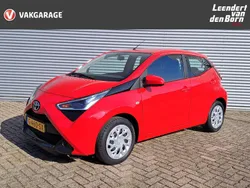 Rood Gebruikt 2019 Toyota Aygo X-play Hatchback | € 11.495 (Eerlijke prijs)