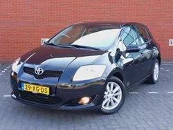 Zwart, metallic lak Gebruikt 2007 Toyota Auris Business Edition Hatchback | € 3.250 (Eerlijke prijs)