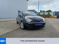 Zwart, metallic lak Gebruikt 2012 Kia Rio Plus Hatchback | € 6.940 (Goede deal)
