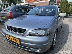 Grijs Gebruikt 2004 Opel Astra Njoy Hatchback | € 1.250 (Eerlijke prijs)
