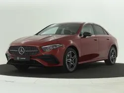993 manufaktur patagoniërood metallic Gebruikt 2024 Mercedes 250 AMG line Sedan | € 39.950 (Eerlijke prijs)