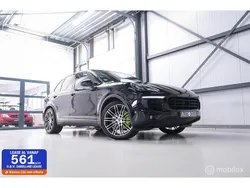 Zwart Gebruikt 2015 Porsche Cayenne SUV | € 34.990 (Eerlijke prijs)